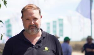 Algorta: la activación del mercado de maquinaria, y la presentación del tractor “más grande del mundo”